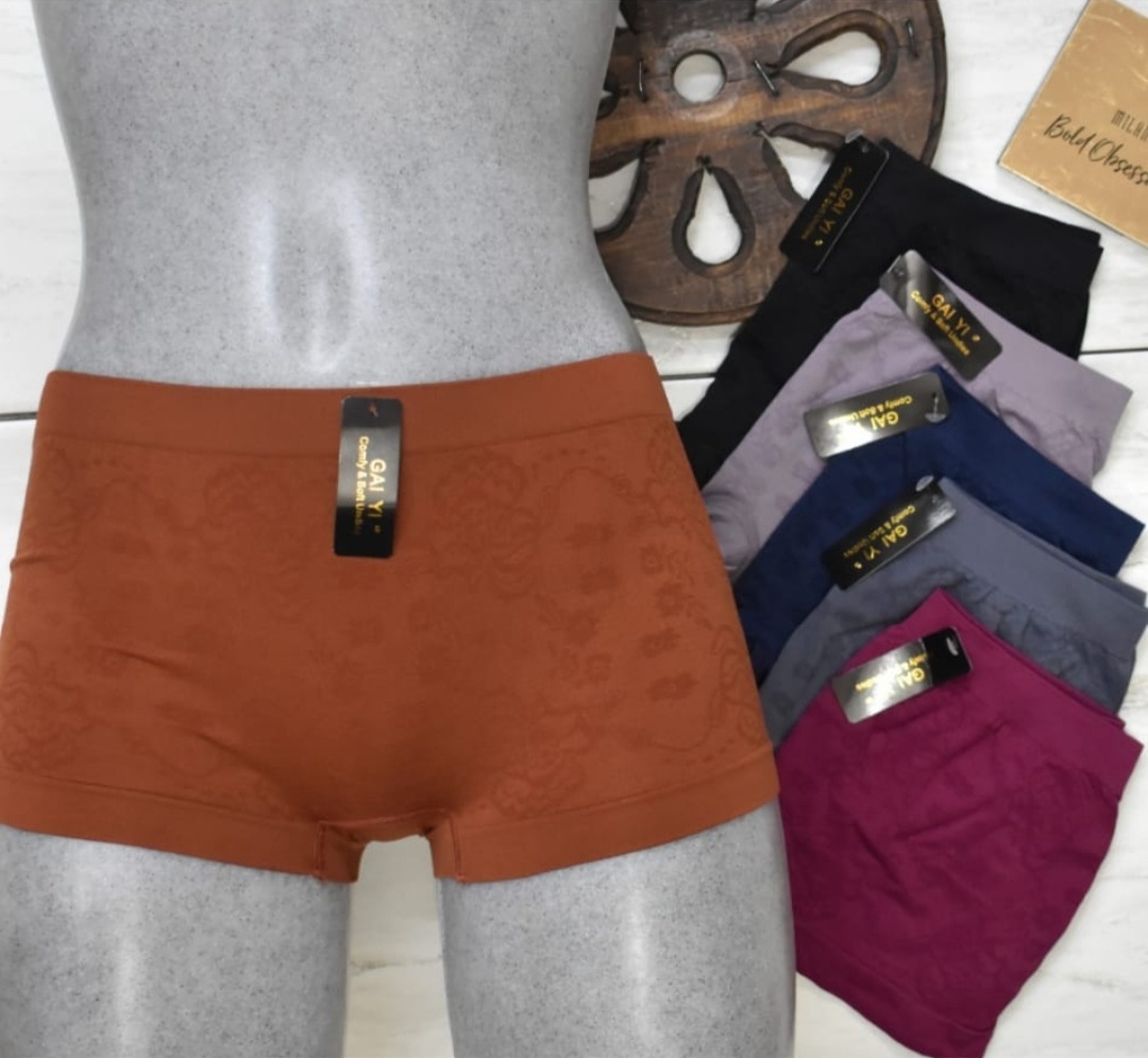 Boxers / GAI YI / 3 Boxers de licra a solo $161.87Pesos MXN