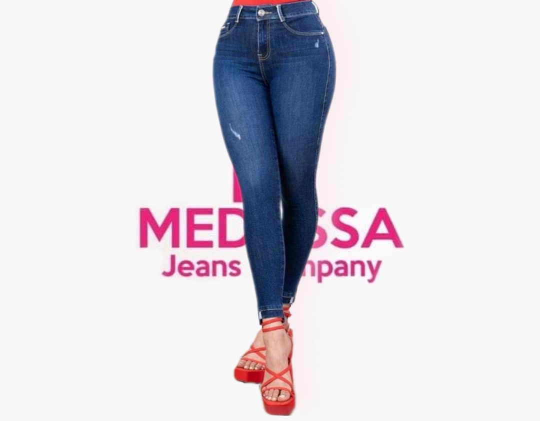 Pantalon Jeans / Medussa / Pantalon Jeans MC1743 a solo $409.51Pesos MXN